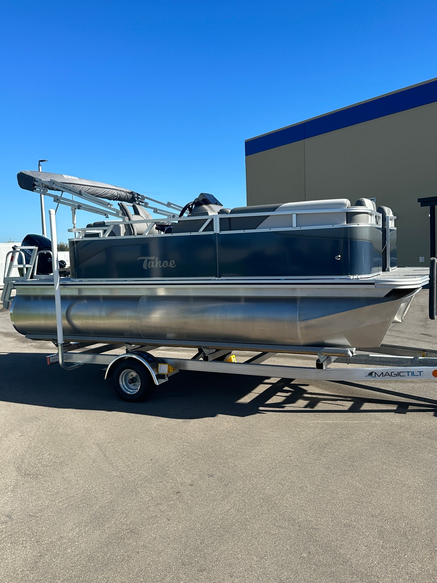 2024 Tahoe 17' Sport Cruise