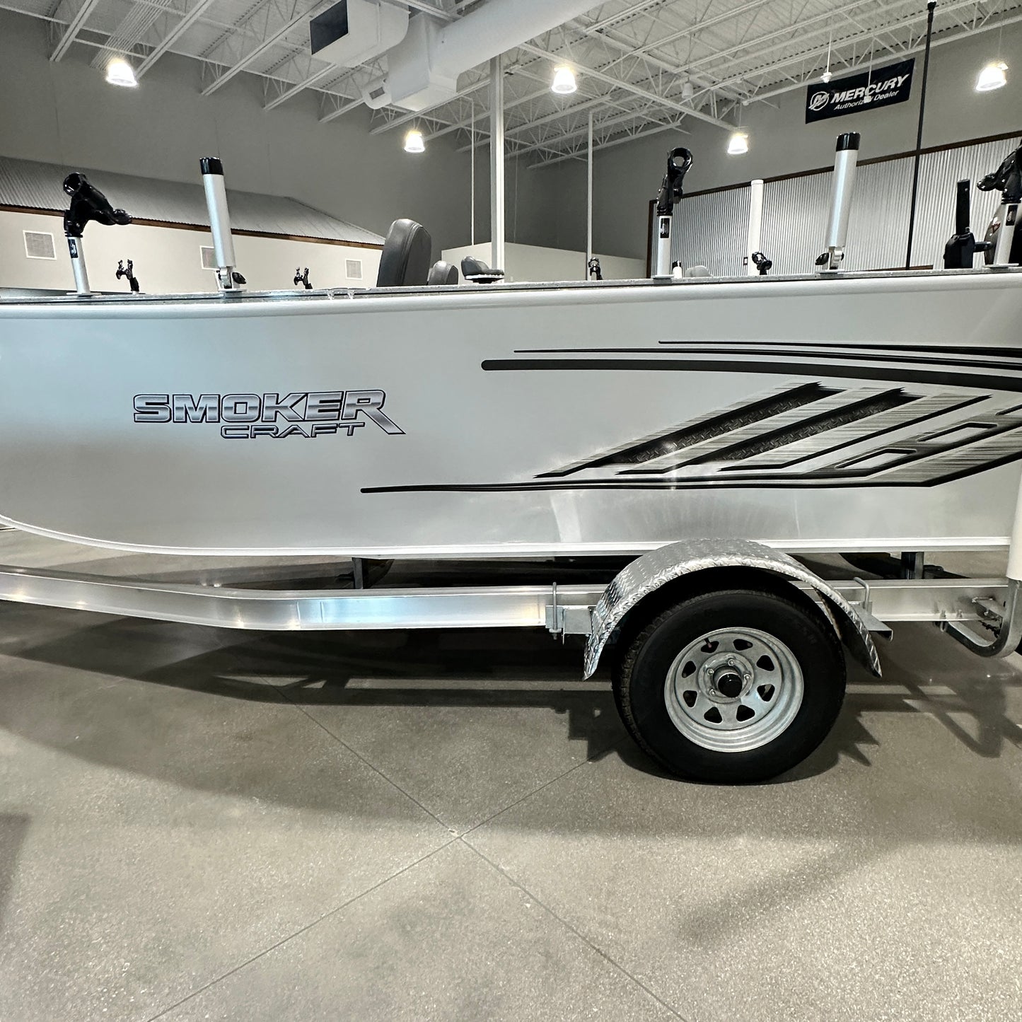 2023 SMOKER CRAFT PRO SPORTSMAN 18