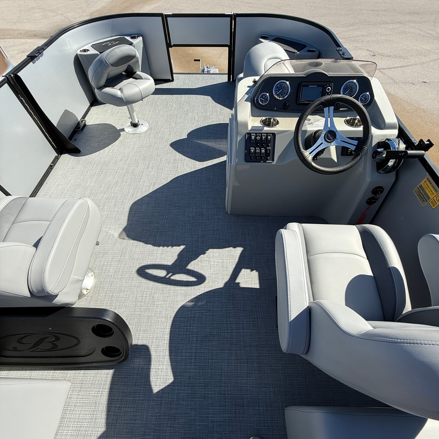 2025 Bentley FISH 200 CC