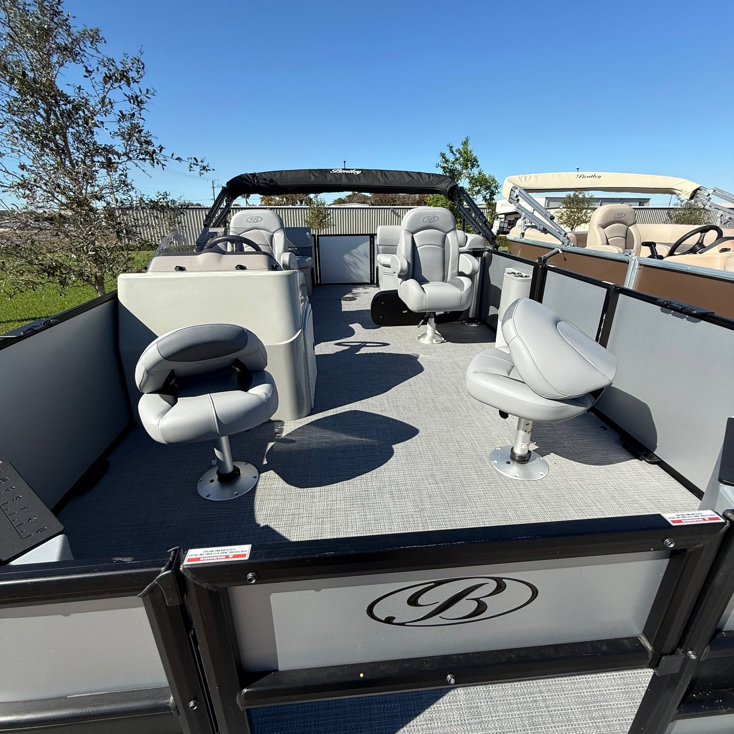 2025 Bentley FISH 200 CC