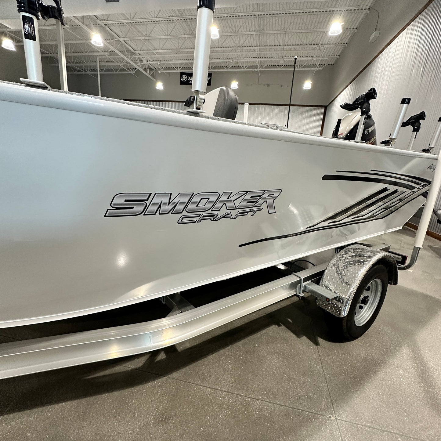 2023 SMOKER CRAFT PRO SPORTSMAN 18