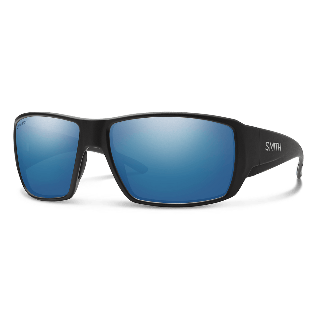 Smith Guide's Choice sunglasses — Matte Black  | ChromaPop Polarized Blue Mirror