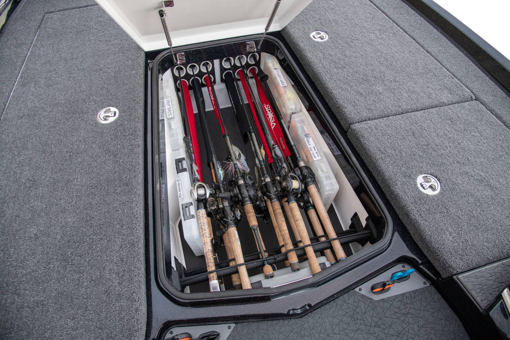 Vexus VXS20 — manufacturer photo, rod box with rods stored under the front deck